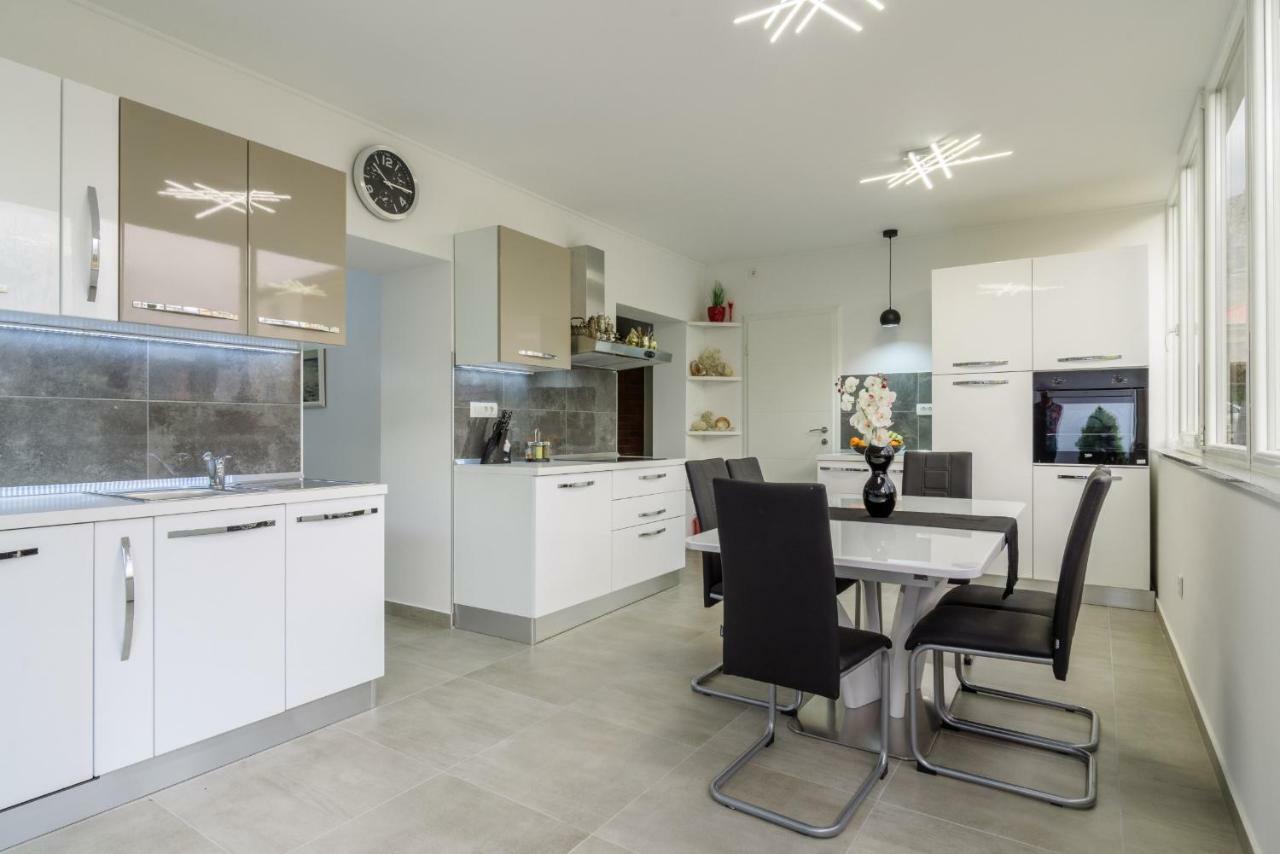House Niko Apartment Kastela Ngoại thất bức ảnh