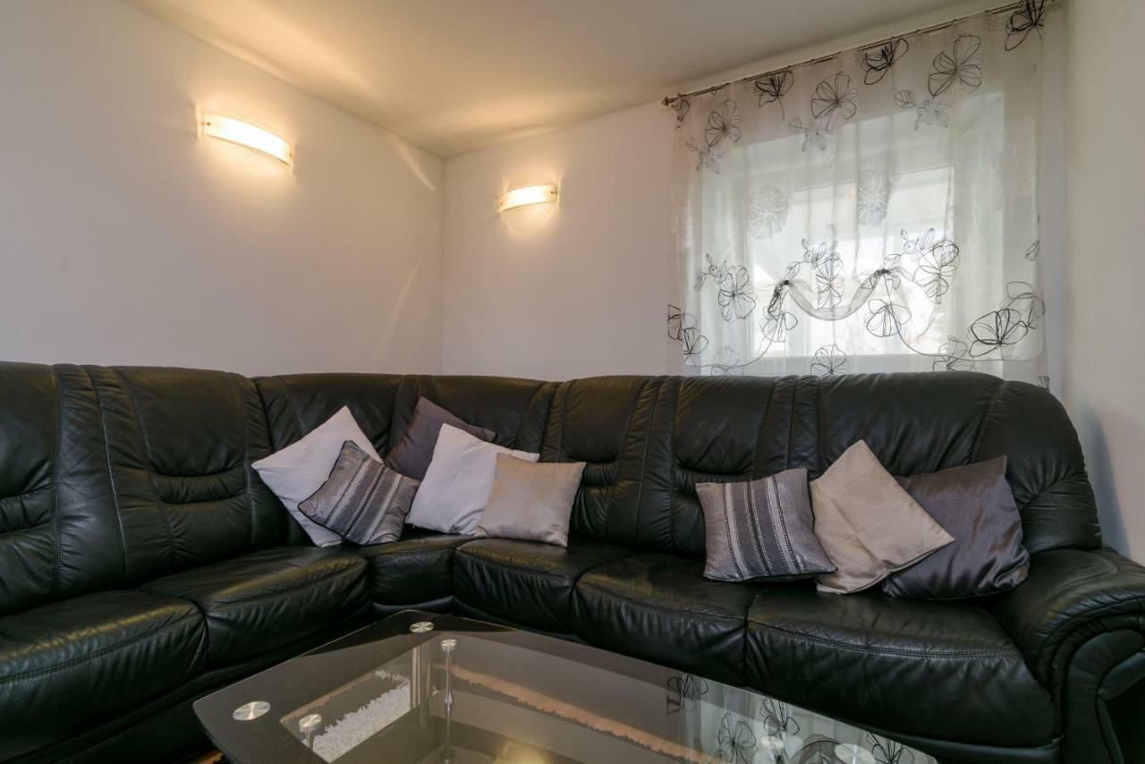 House Niko Apartment Kastela Ngoại thất bức ảnh